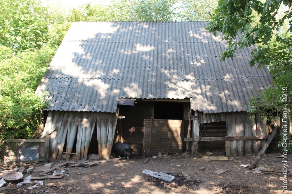 Хлеў з функцыяй часовага жылля